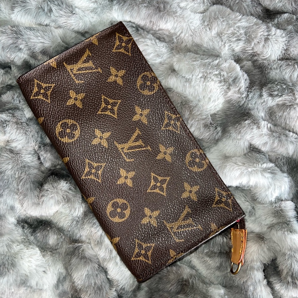 Louis Vuitton Brown and Gold Monogram Clutch